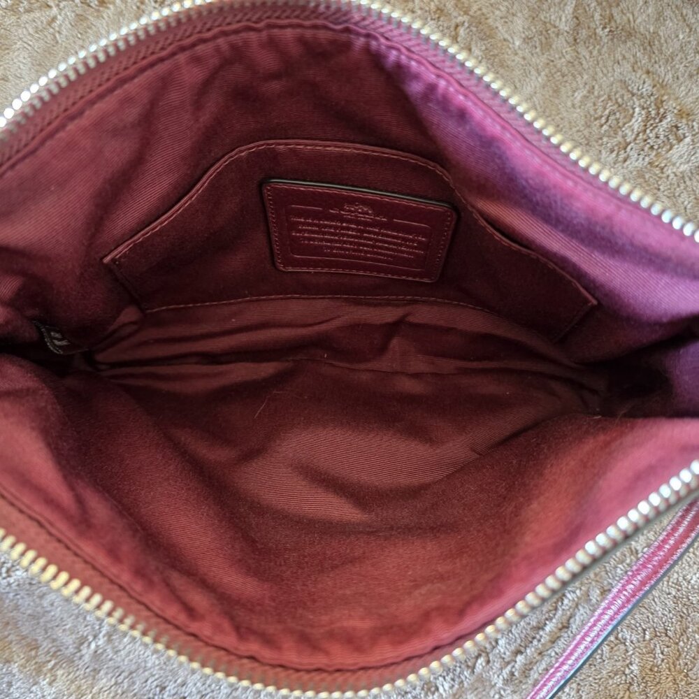 Pebbled Faux Chain Crossbody Shoulder Bag Fuchsia Bordeaux - Picture 4 of 16